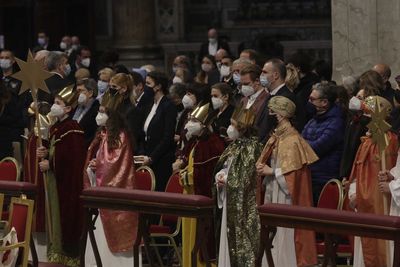 Vaticano, 1 gennaio 2022.
Papa Francesco celebra la Santa Messa per la Festa di Maria Madre di Dio.
Sono presenti i Cantori della Stella ( Sternsinger )